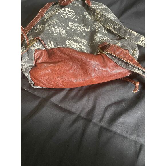 ELEPHANT PRINT BACKPACK, BLUE CANVAS, TAN FAUX LEATHER DETAIL, POCKETS - Picture 7 of 7